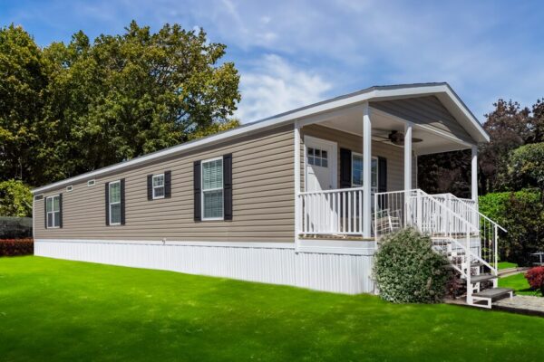 Exterior view of Pinnacle's Clarke manufactured home